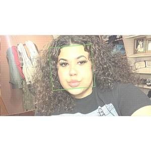 Meet your Posher, Elise